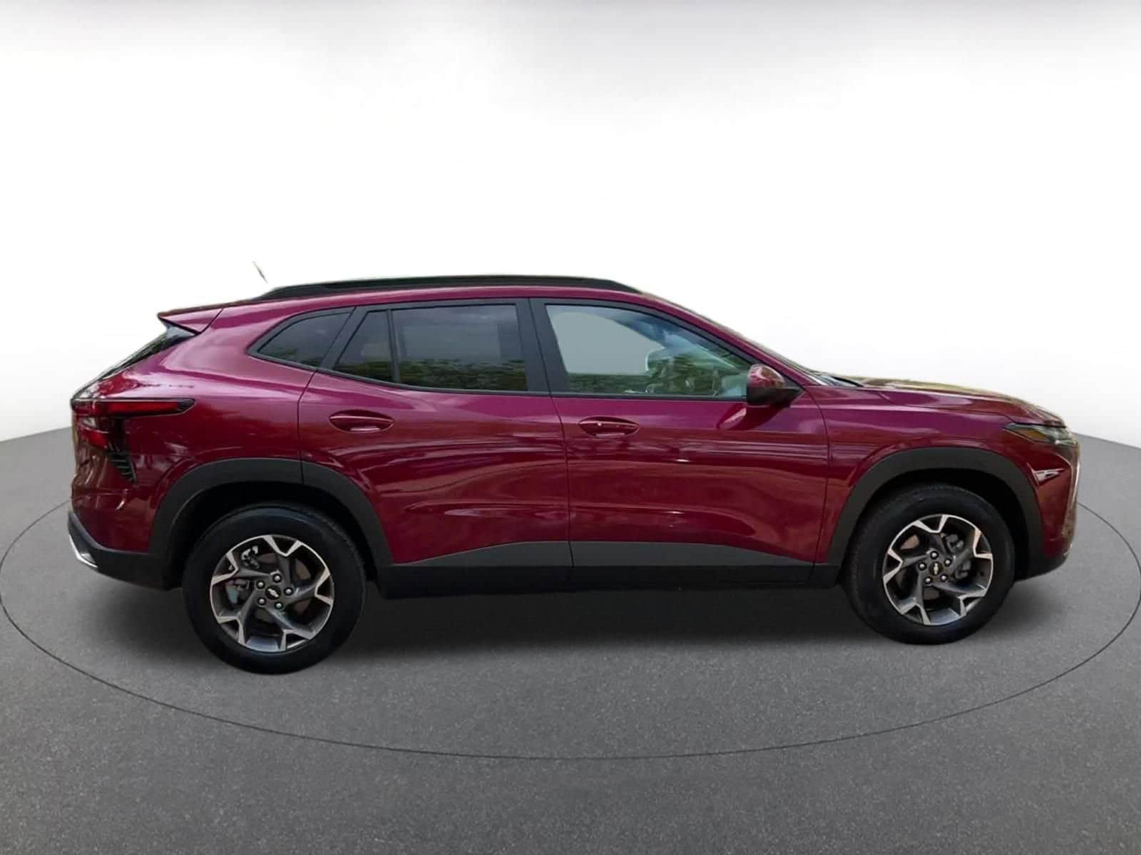 Thumbnail: 2025 Chevrolet Trax - 16