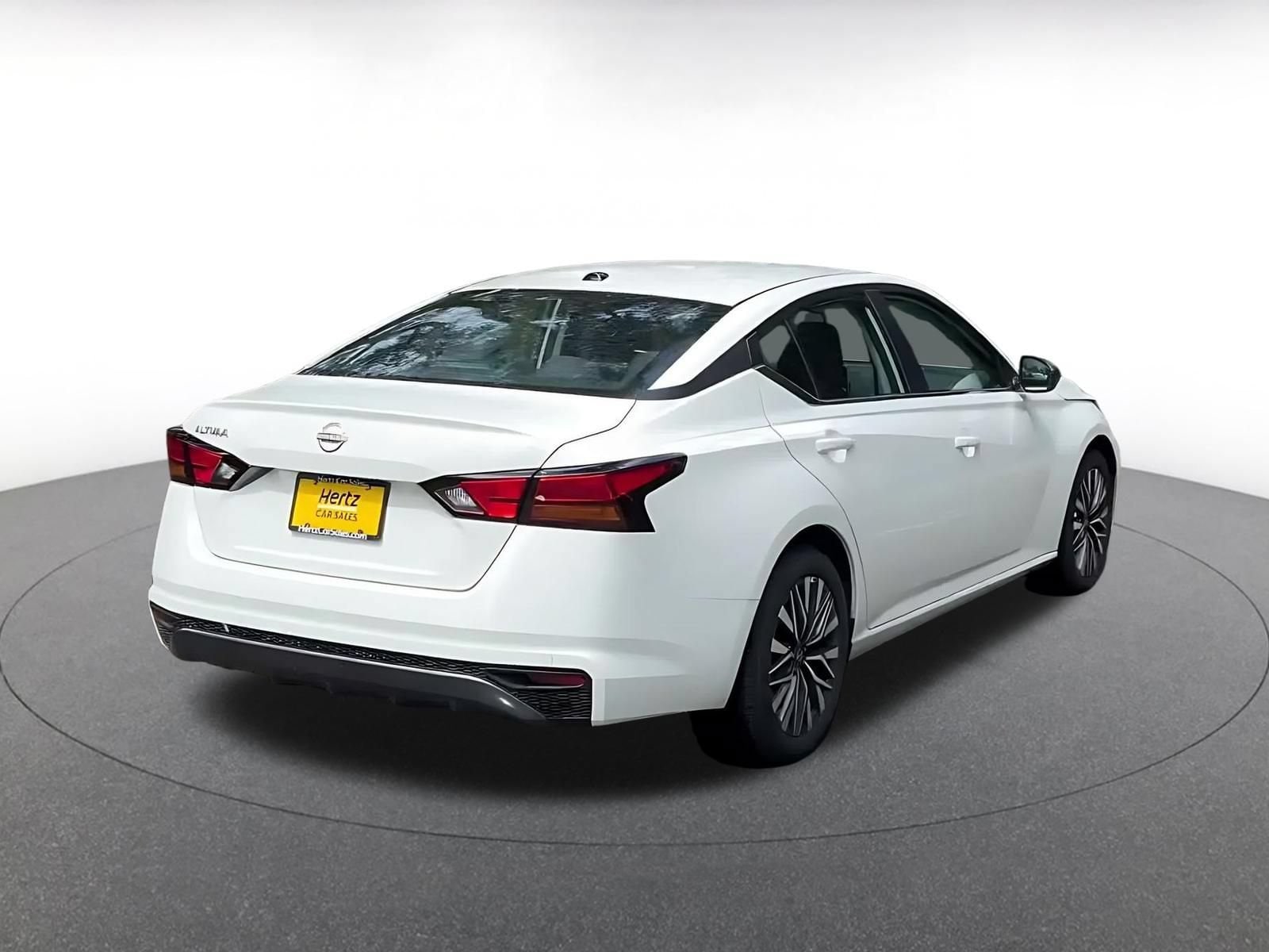 Thumbnail: 2026 Nissan Altima - 14