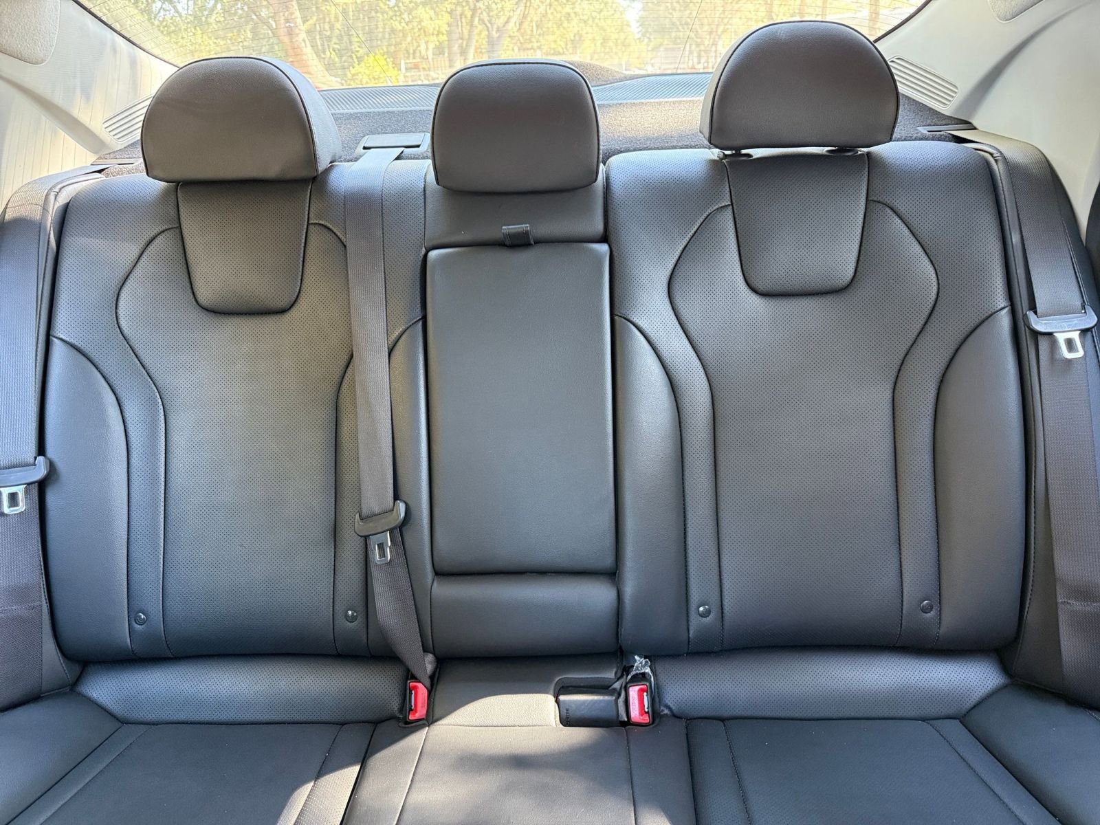 Thumbnail: 2025 Hyundai Elantra - 32