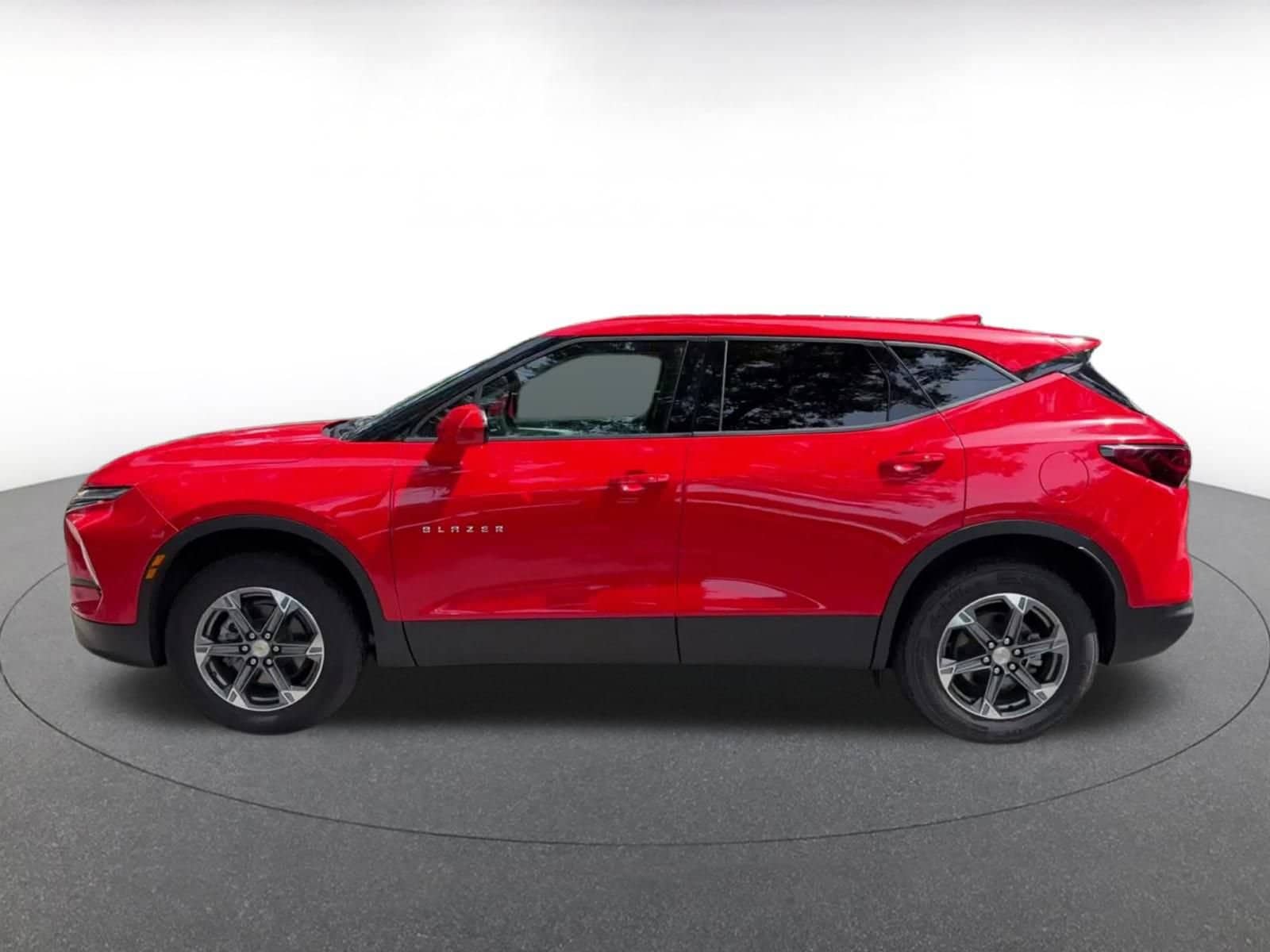 Thumbnail: 2025 Chevrolet Blazer - 9