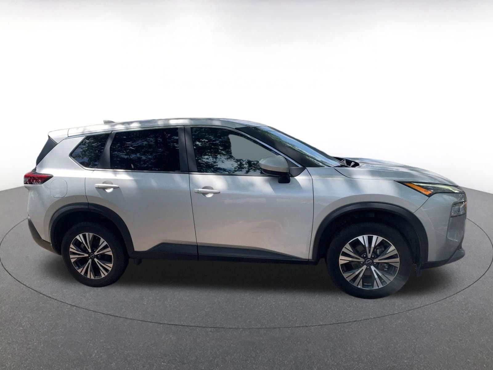 2023 Nissan Rogue SV 8