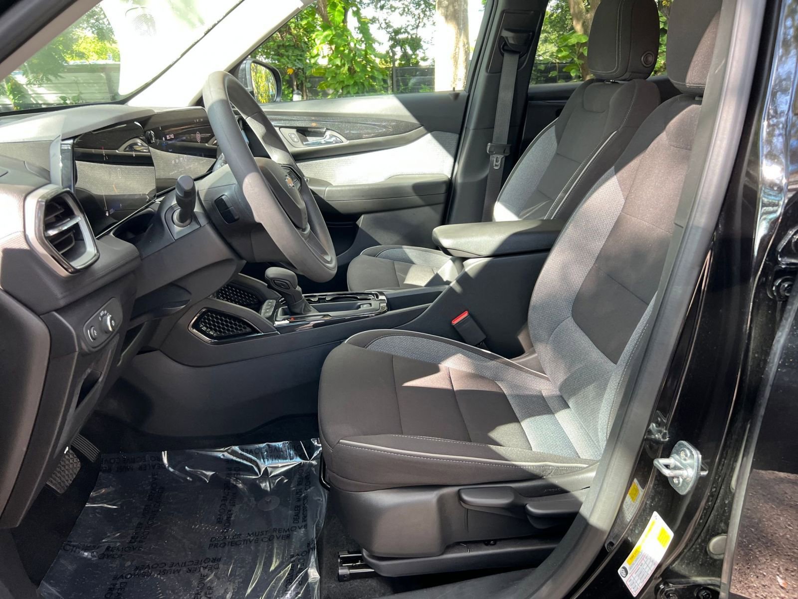 Thumbnail: 2025 Chevrolet TrailBlazer - 21