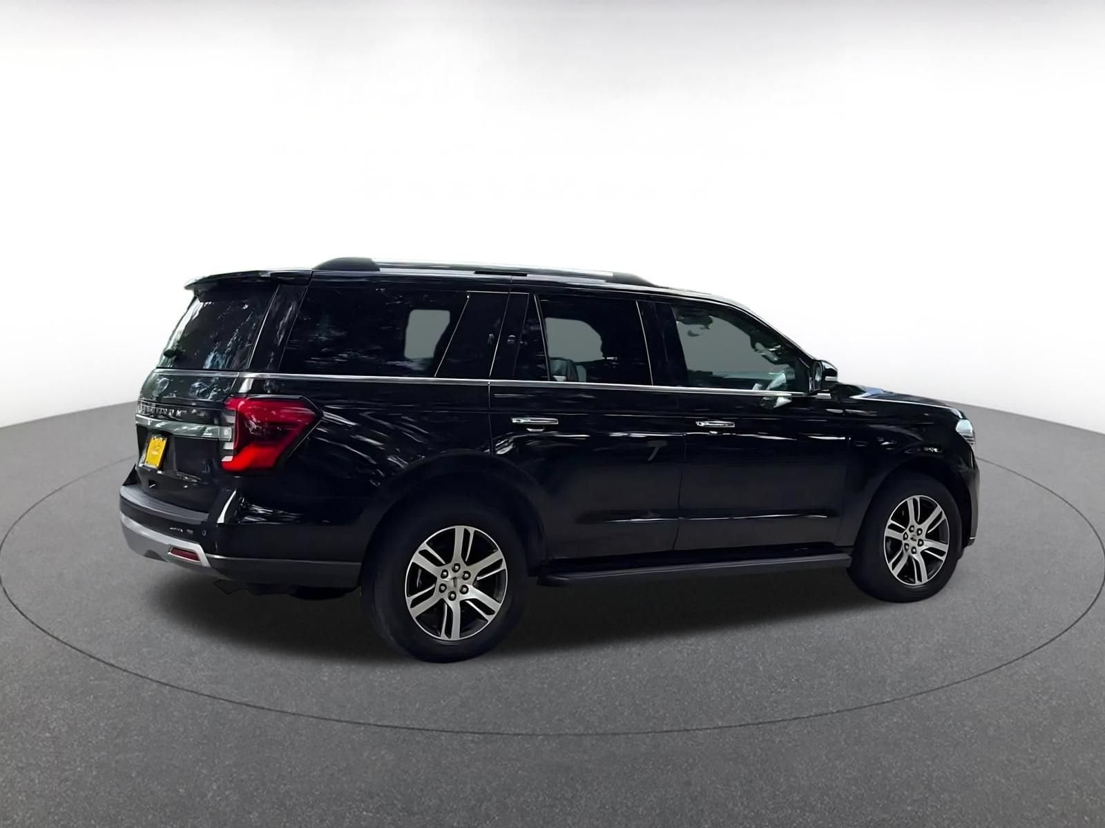 Thumbnail: 2024 Ford Expedition - 14