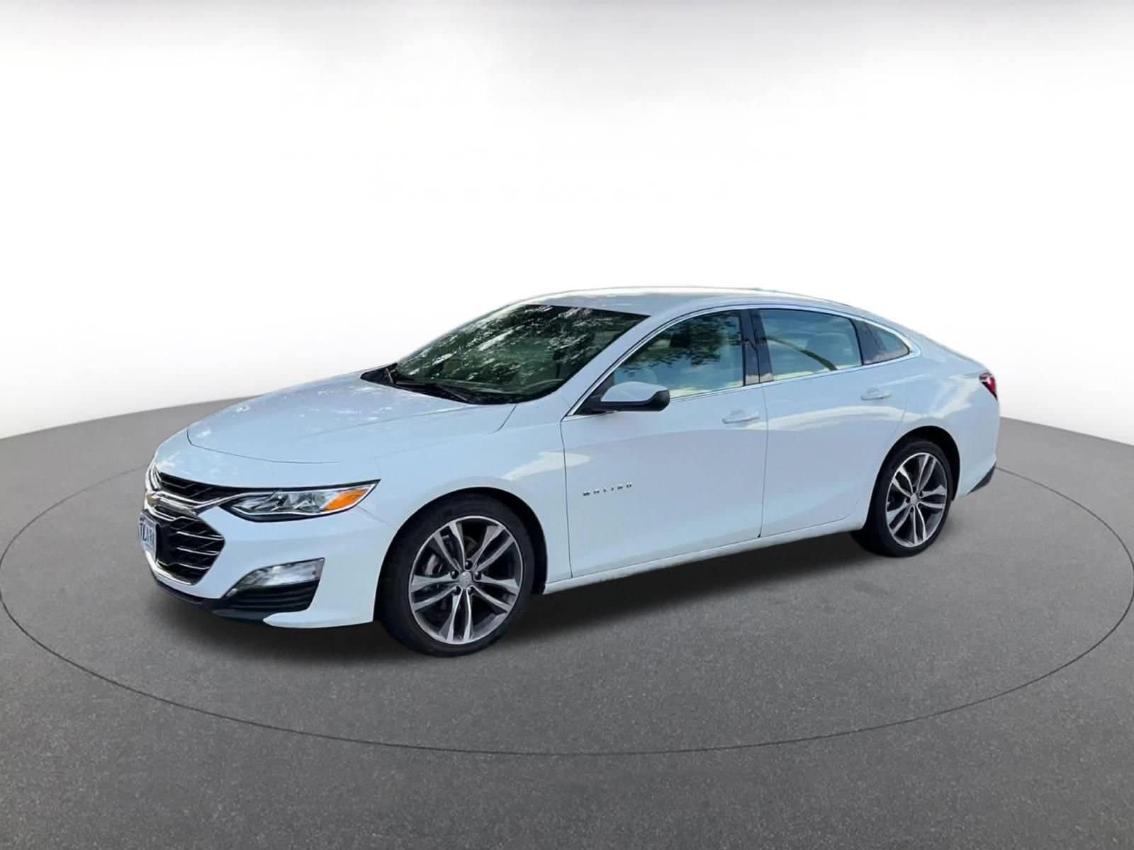 Thumbnail: 2024 Chevrolet Malibu - 8