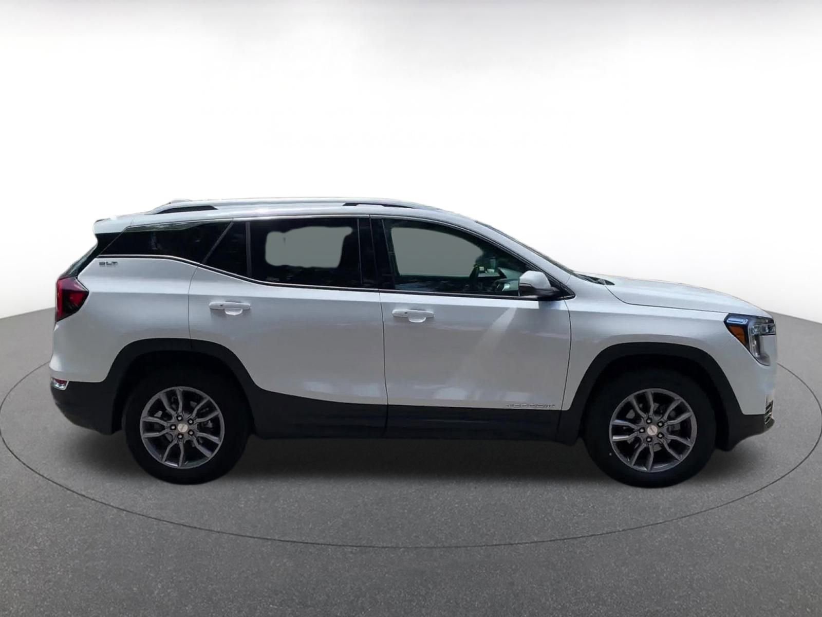 Thumbnail: 2024 GMC Terrain - 16