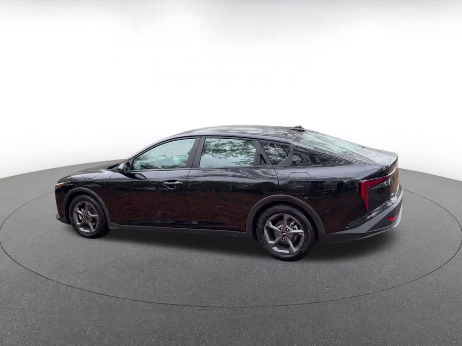 Thumbnail: 2025 Kia K4 - 10