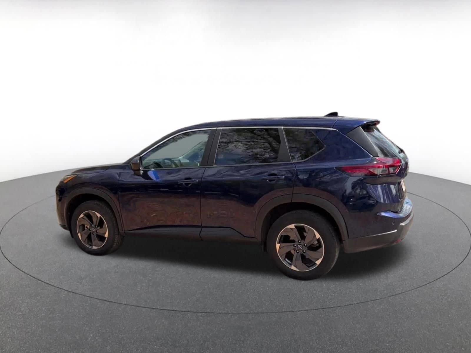 Thumbnail: 2025 Nissan Rogue - 10