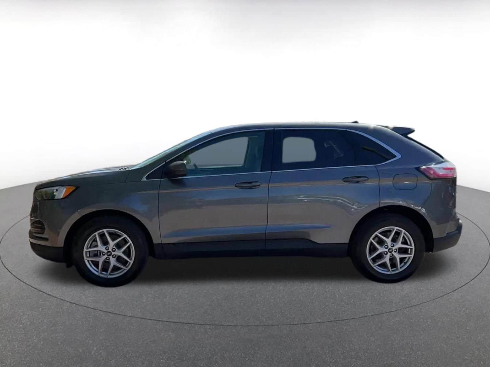 Thumbnail: 2024 Ford Edge - 9