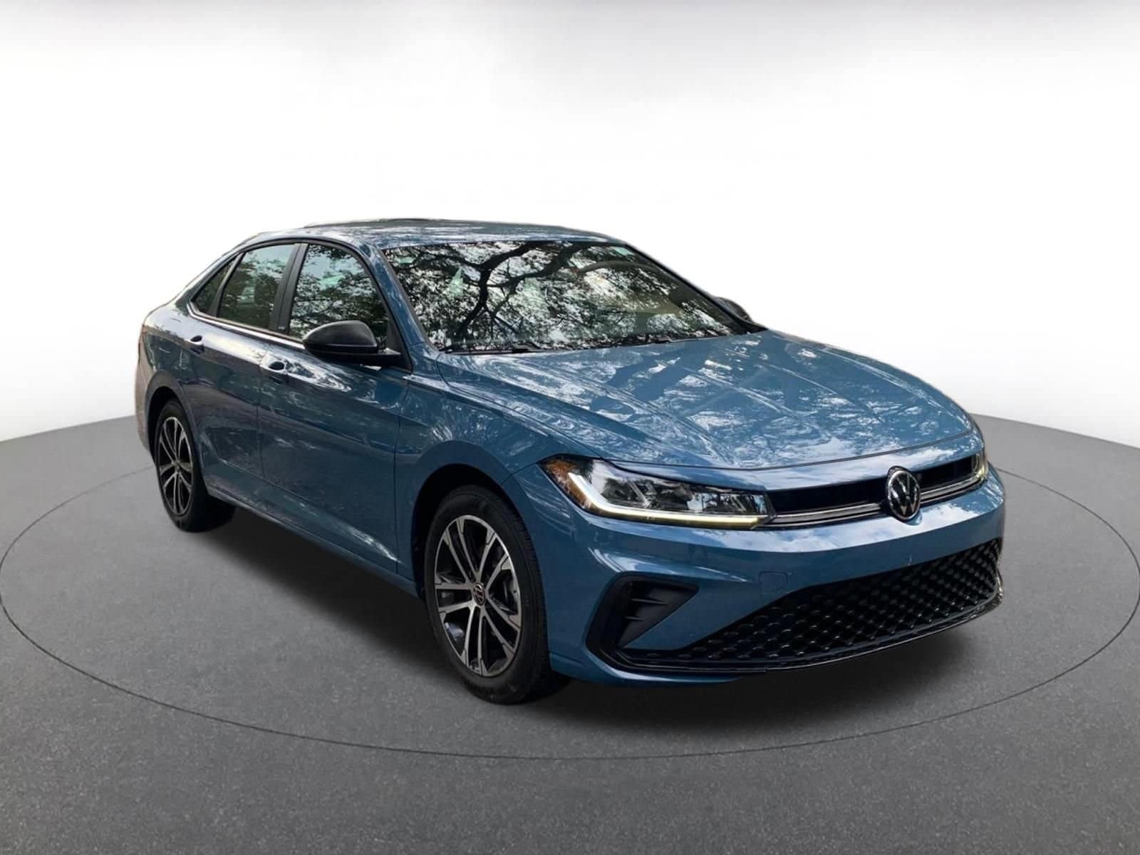 Thumbnail: 2025 Volkswagen Jetta - 1