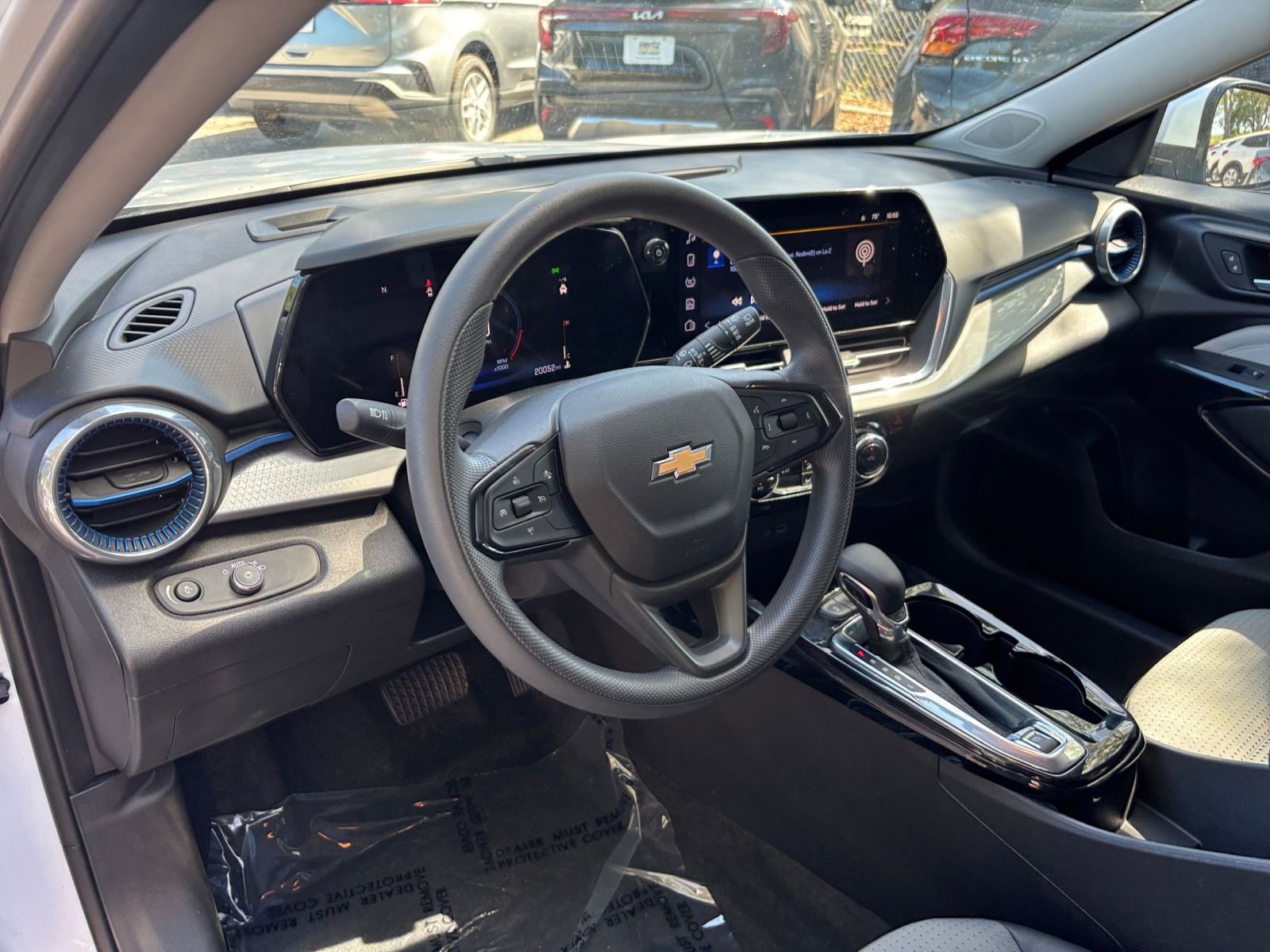 Thumbnail: 2025 Chevrolet Trax - 33