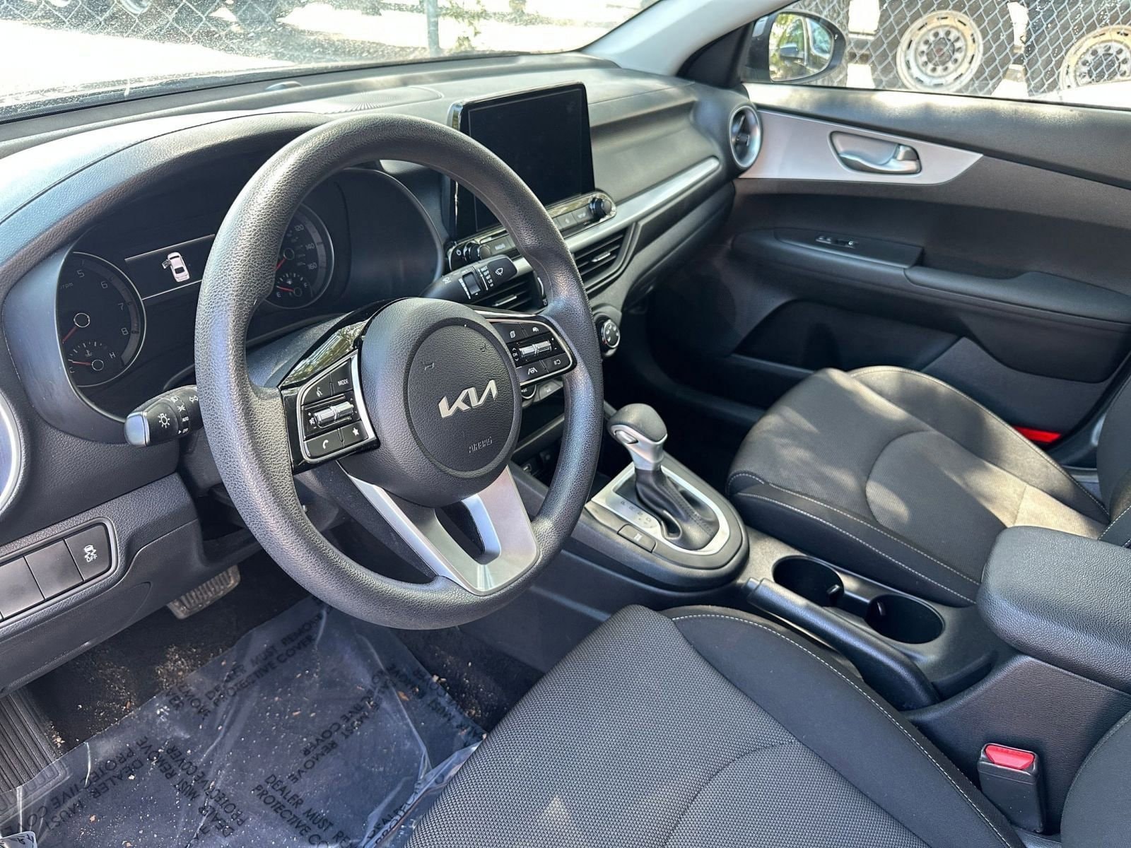 Thumbnail: 2024 Kia Forte - 28