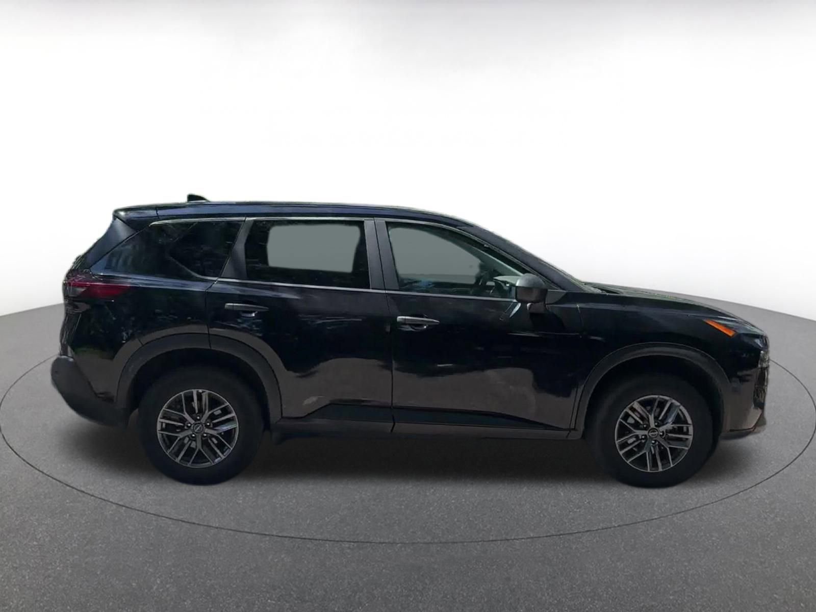 2023 Nissan Rogue S 16