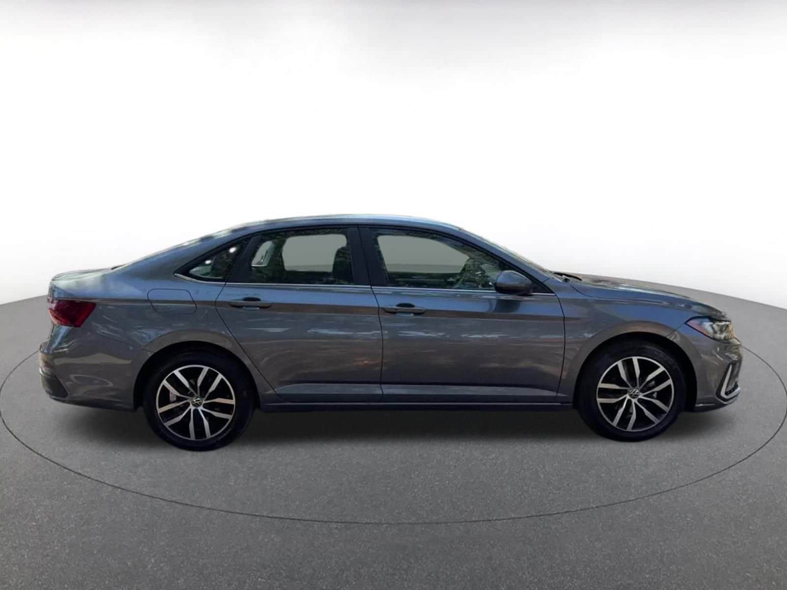 Thumbnail: 2025 Volkswagen Jetta - 16