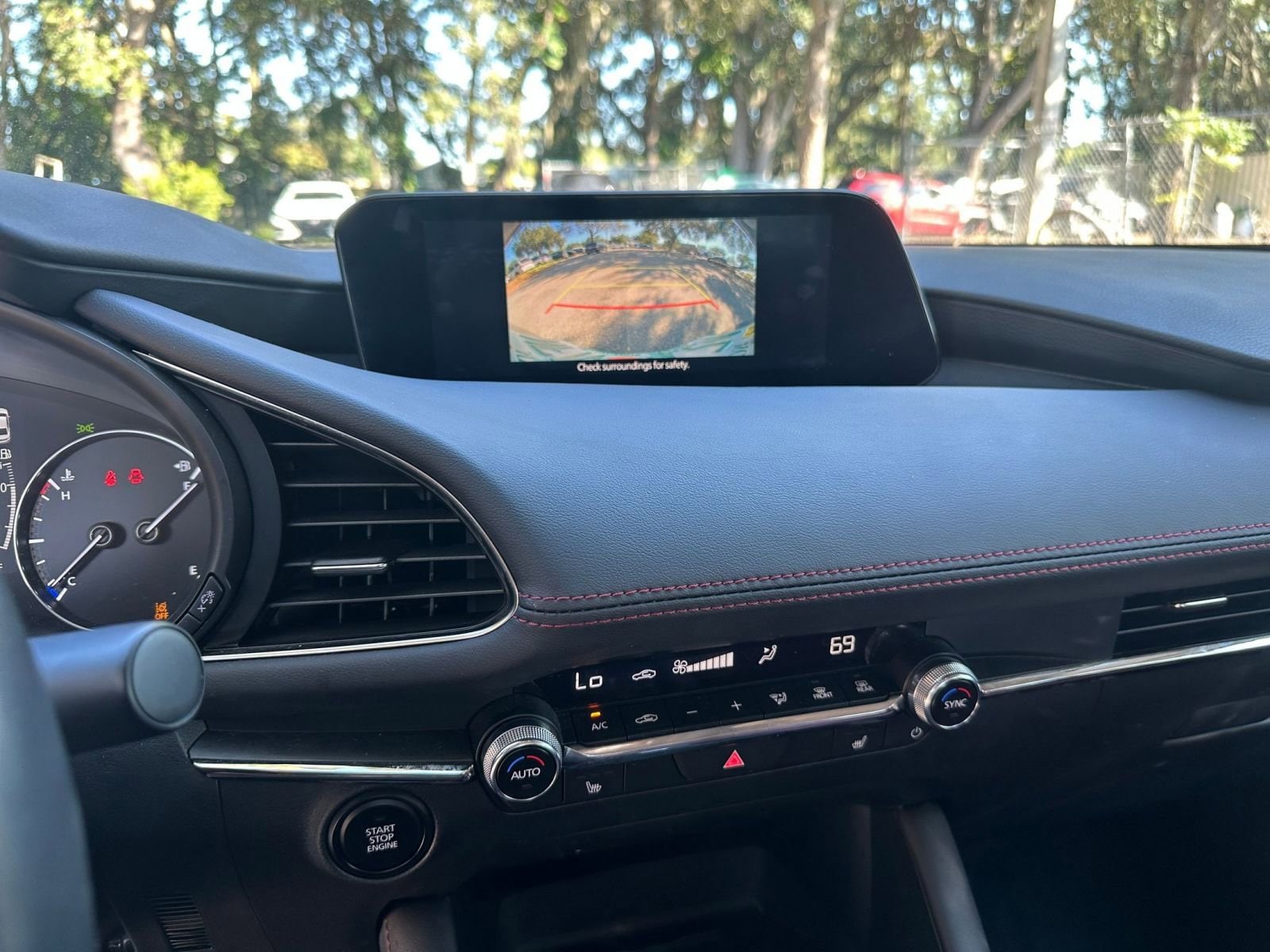 Thumbnail: 2025 Mazda Mazda3 - 17