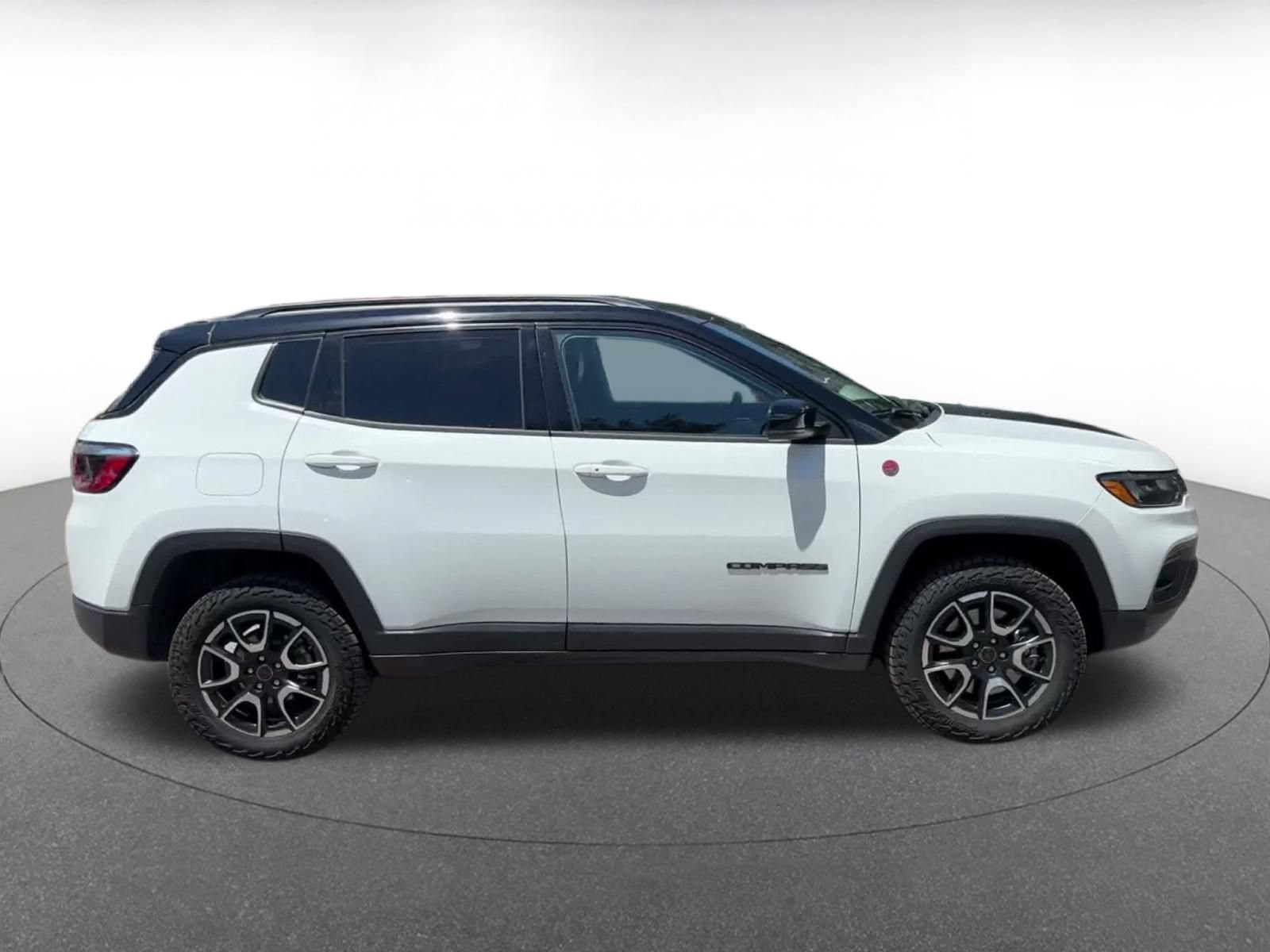 Thumbnail: 2025 Jeep Compass - 13