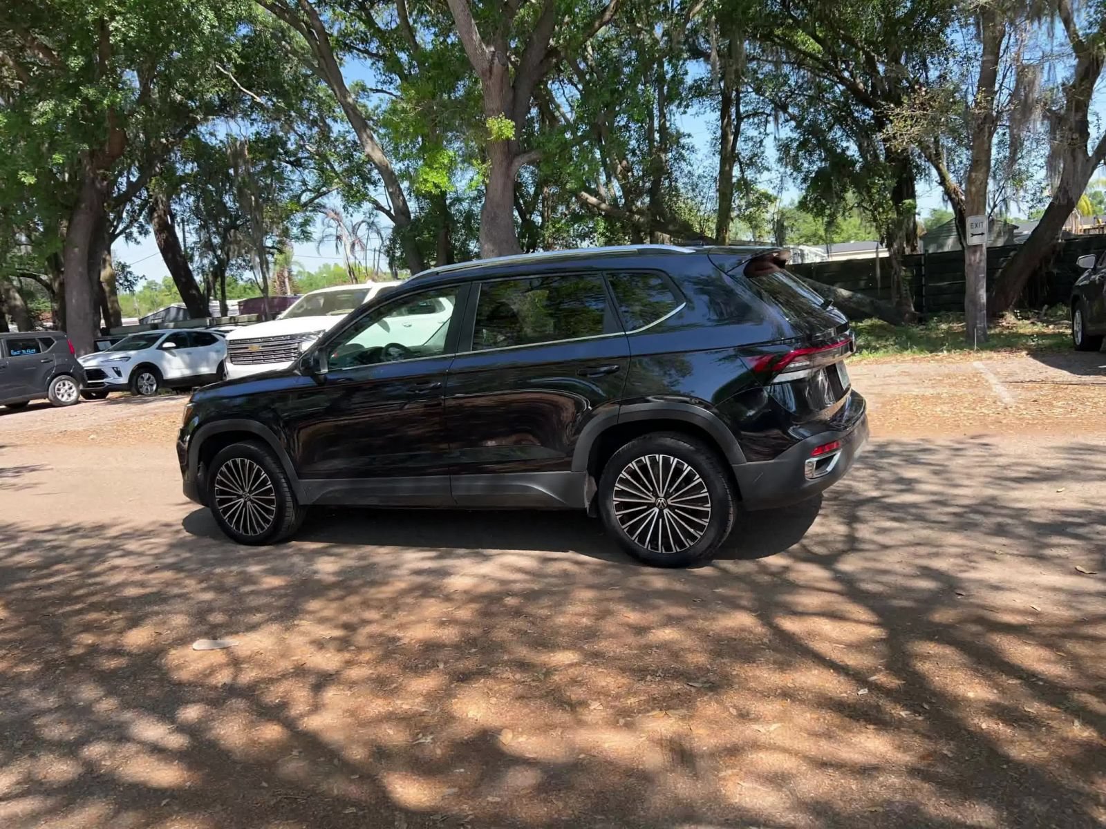 Thumbnail: 2025 Volkswagen Taos - 9