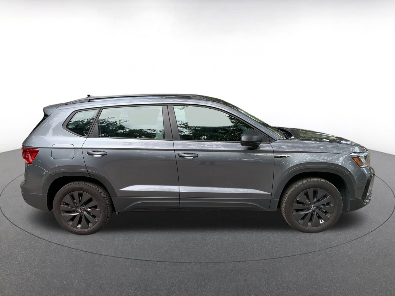 Thumbnail: 2024 Volkswagen Taos - 8