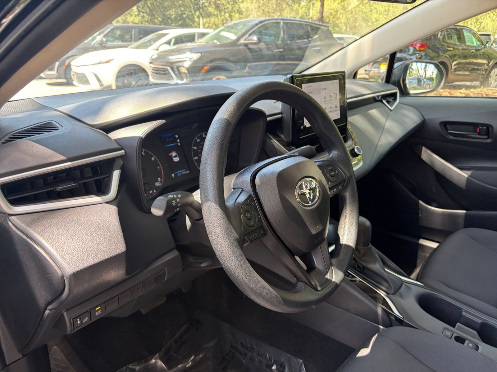Thumbnail: 2025 Toyota Corolla - 32