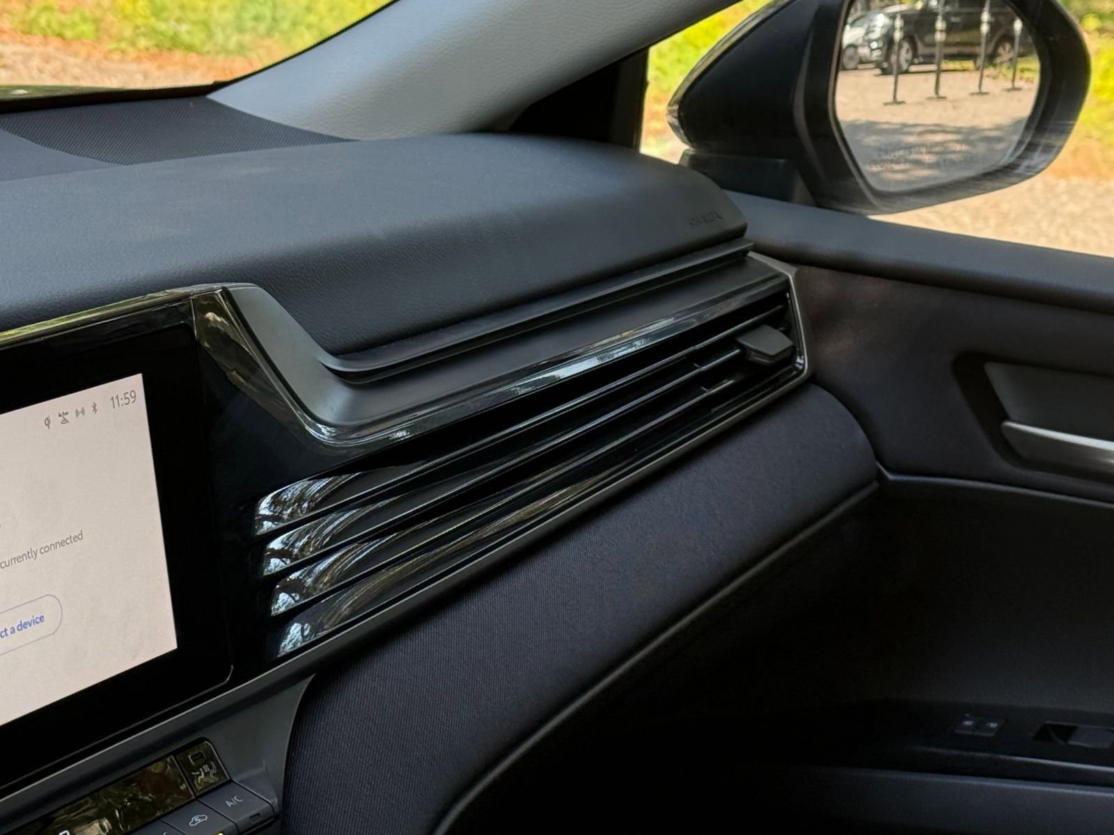 Thumbnail: 2025 Toyota Camry - 29