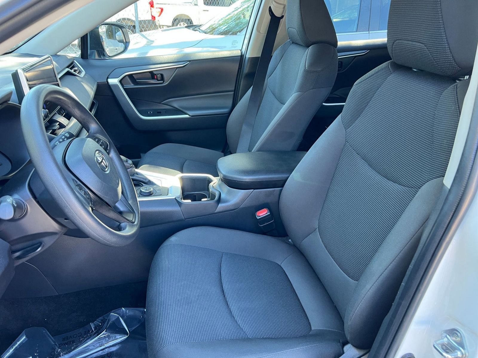 Thumbnail: 2025 Toyota RAV4 - 30