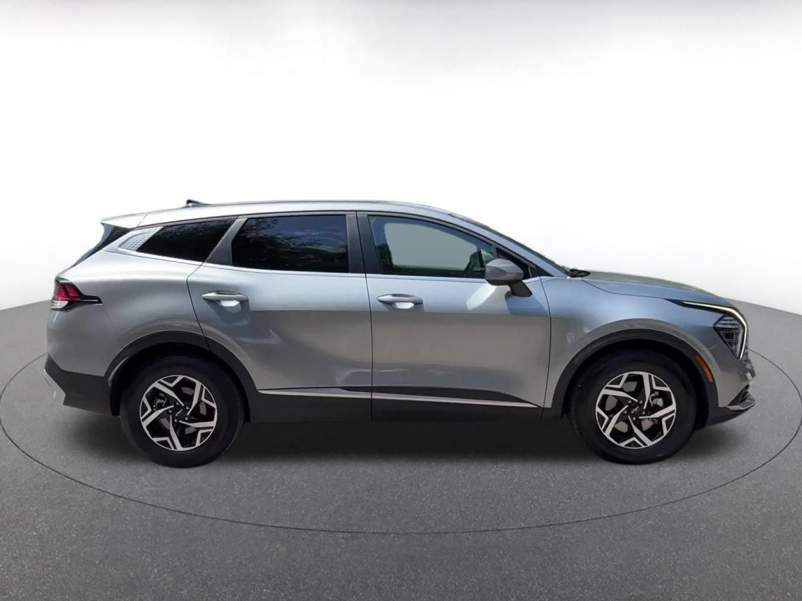 Thumbnail: 2025 Kia Sportage - 16