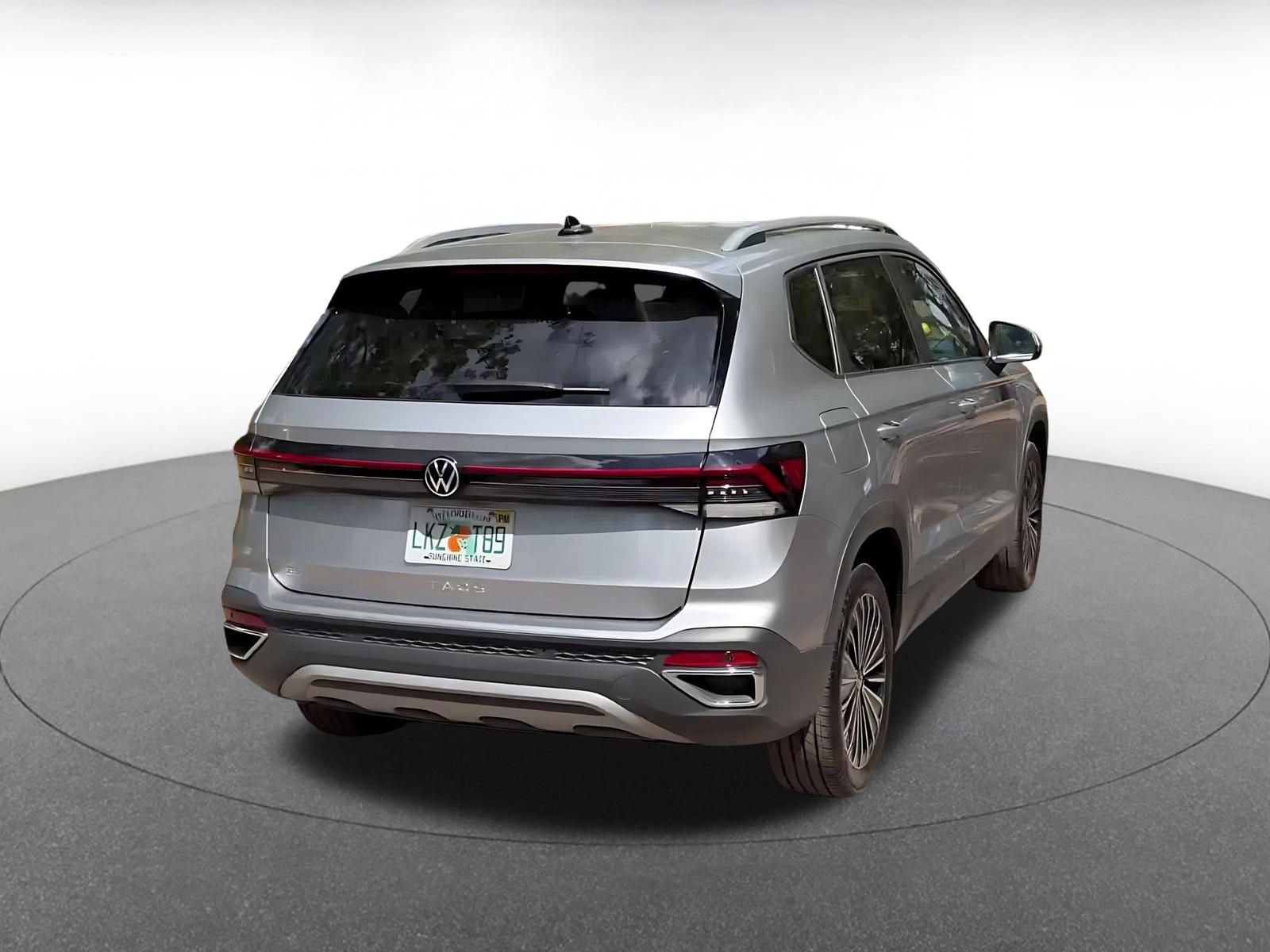 Thumbnail: 2025 Volkswagen Taos - 14