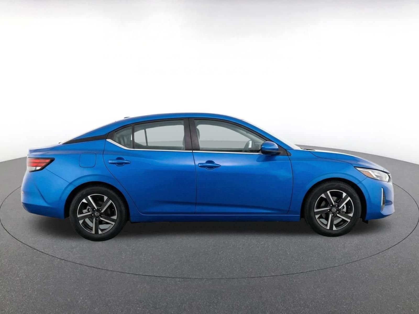 Thumbnail: 2025 Nissan Sentra - 10