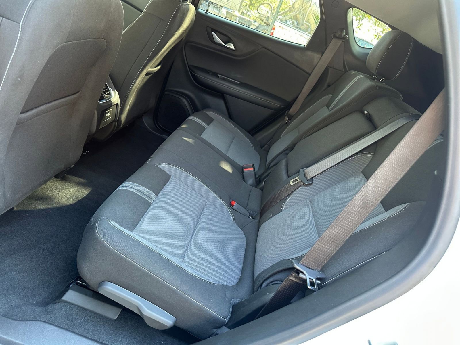 Thumbnail: 2025 Chevrolet Blazer - 33