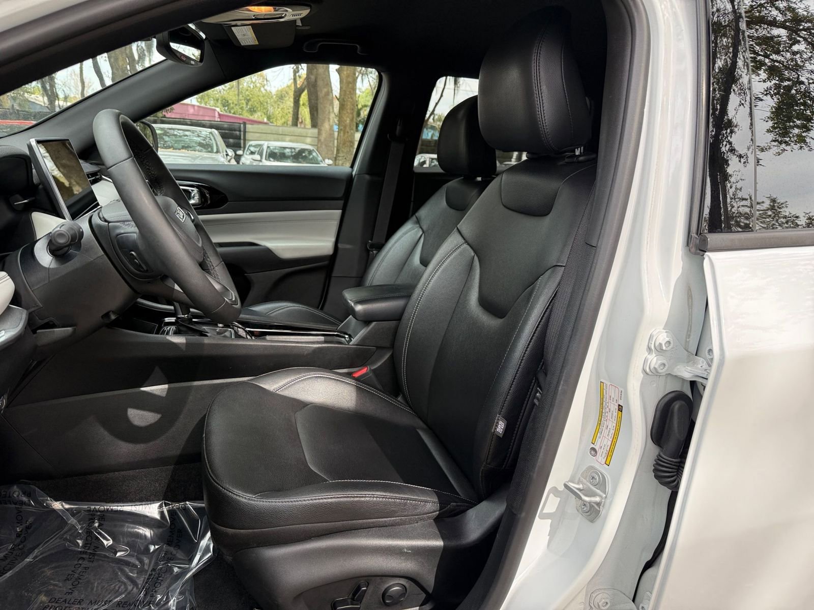 Thumbnail: 2025 Jeep Compass - 31