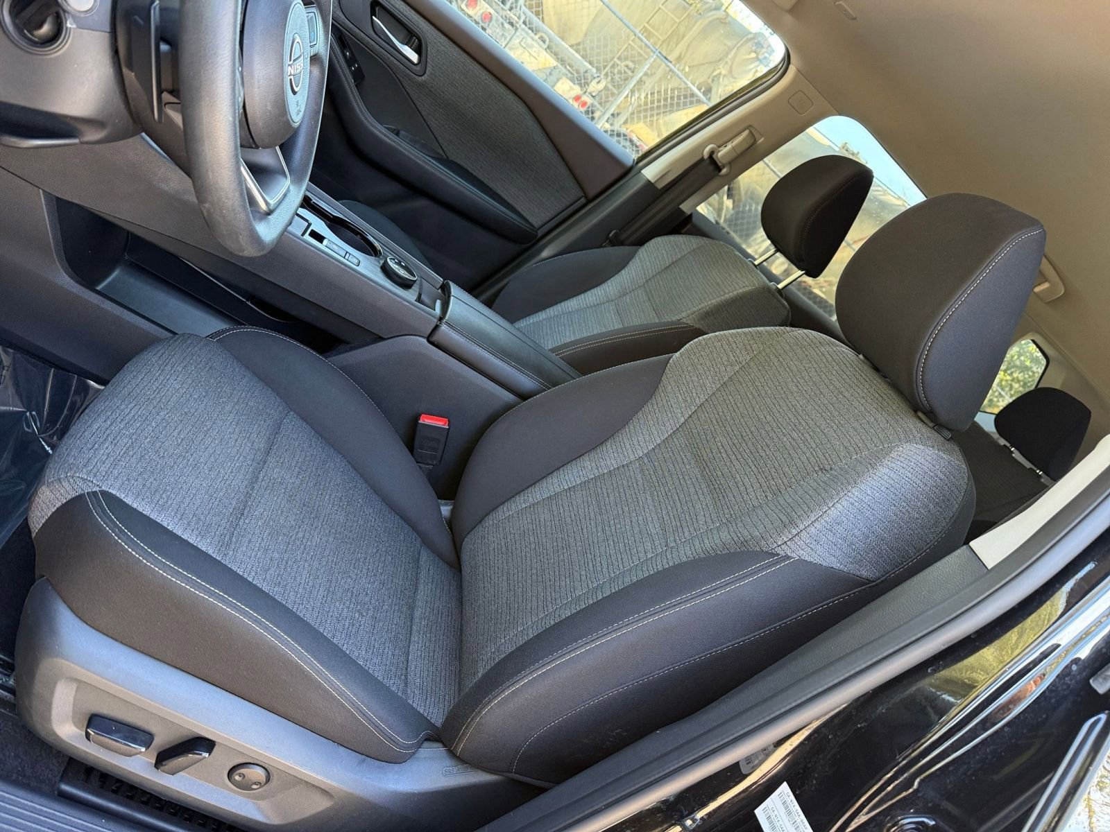 Thumbnail: 2023 Nissan Rogue - 21