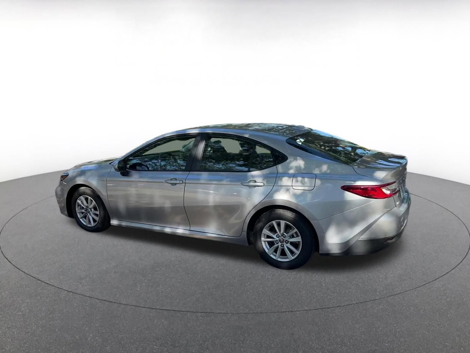 Thumbnail: 2025 Toyota Camry - 10