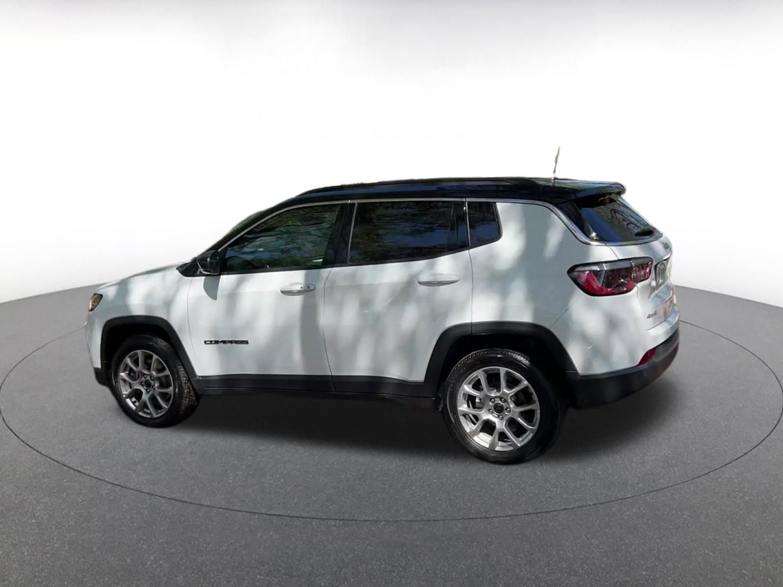 Thumbnail: 2025 Jeep Compass - 10