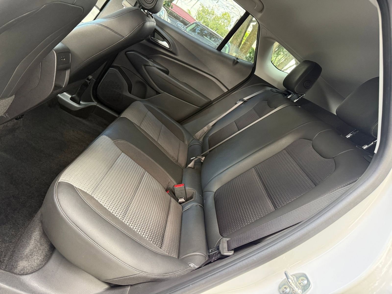 Thumbnail: 2025 Chevrolet Trax - 31