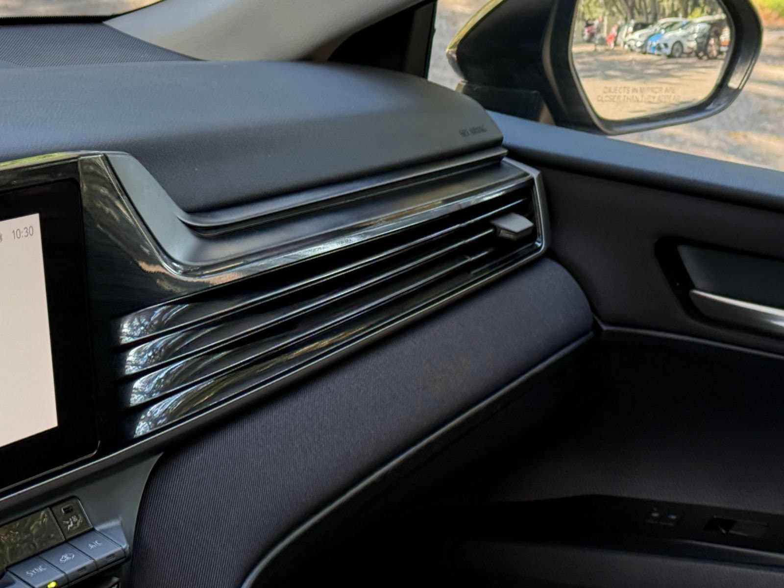 Thumbnail: 2025 Toyota Camry - 29