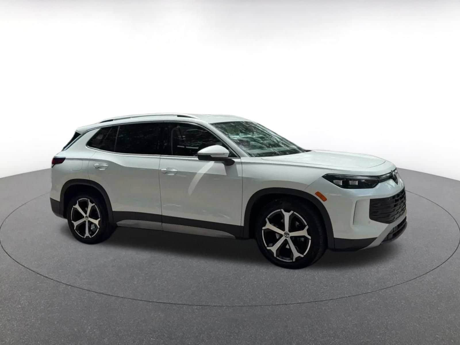 Thumbnail: 2026 Volkswagen Tiguan - 2