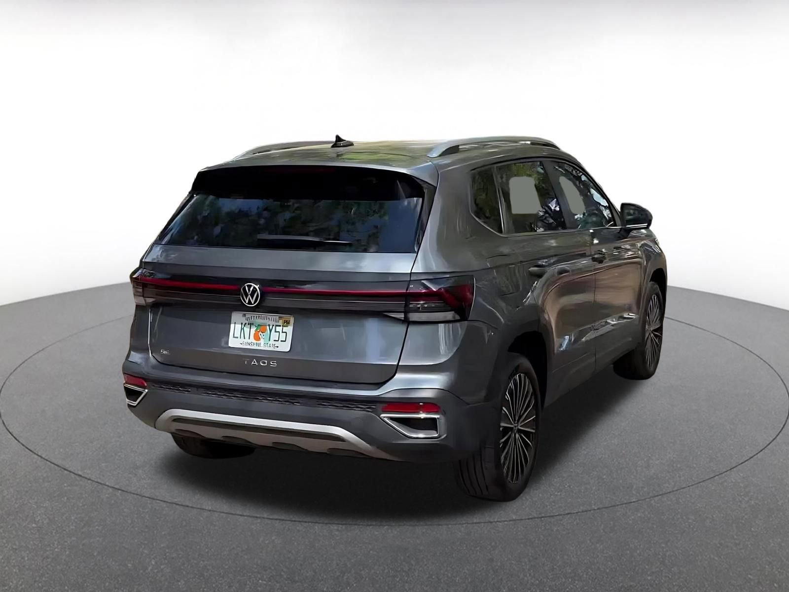 Thumbnail: 2025 Volkswagen Taos - 14