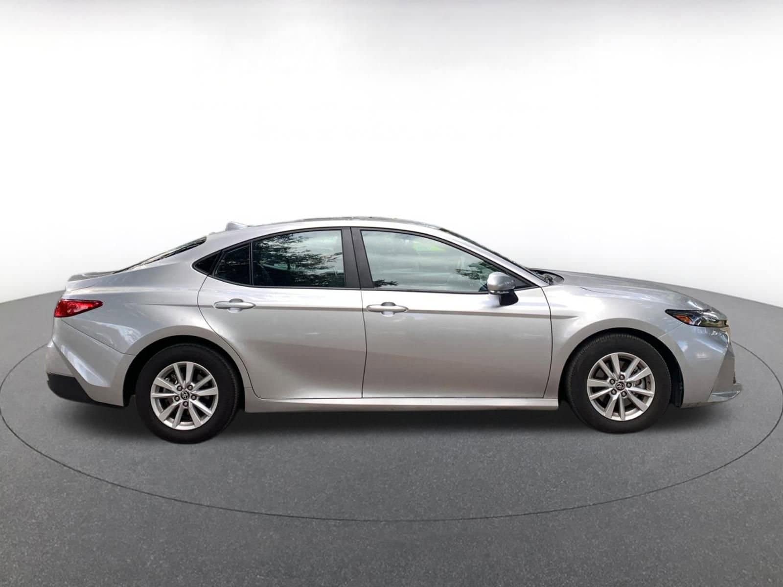 Thumbnail: 2025 Toyota Camry - 8