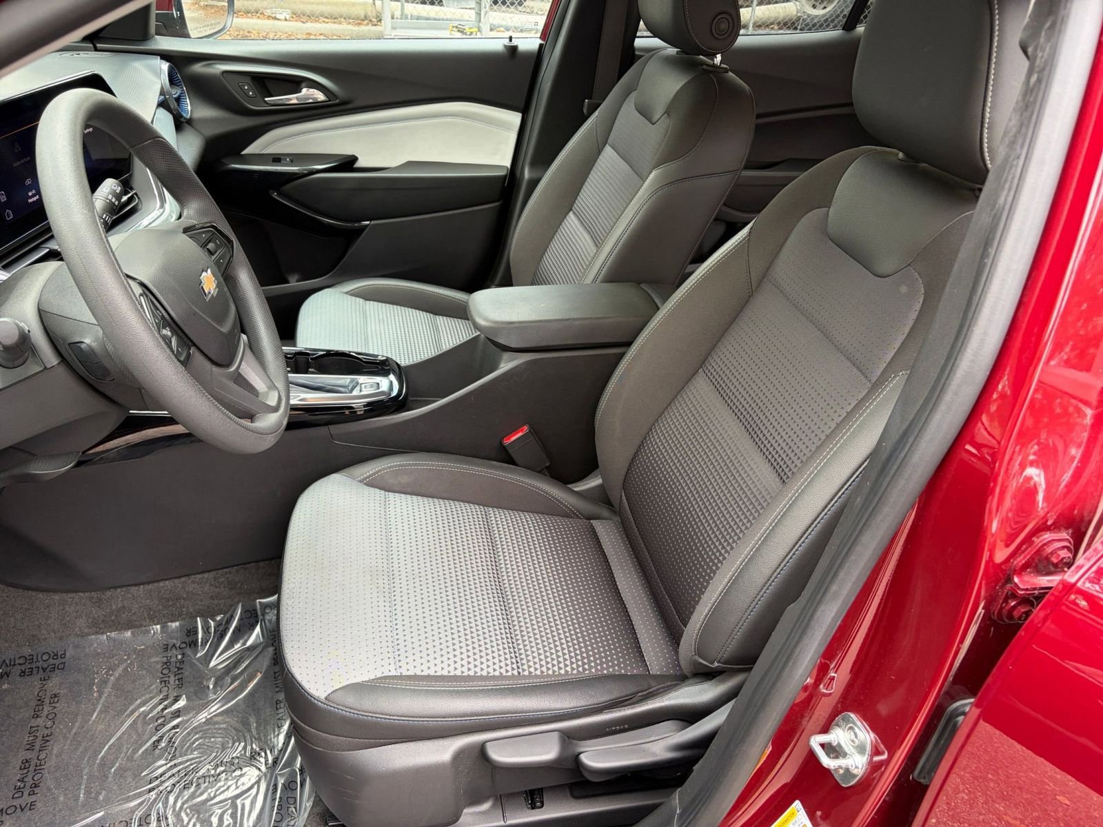 Thumbnail: 2025 Chevrolet Trax - 21