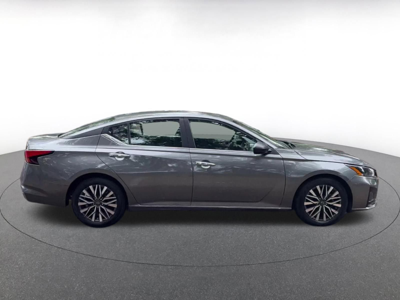 Thumbnail: 2025 Nissan Altima - 16