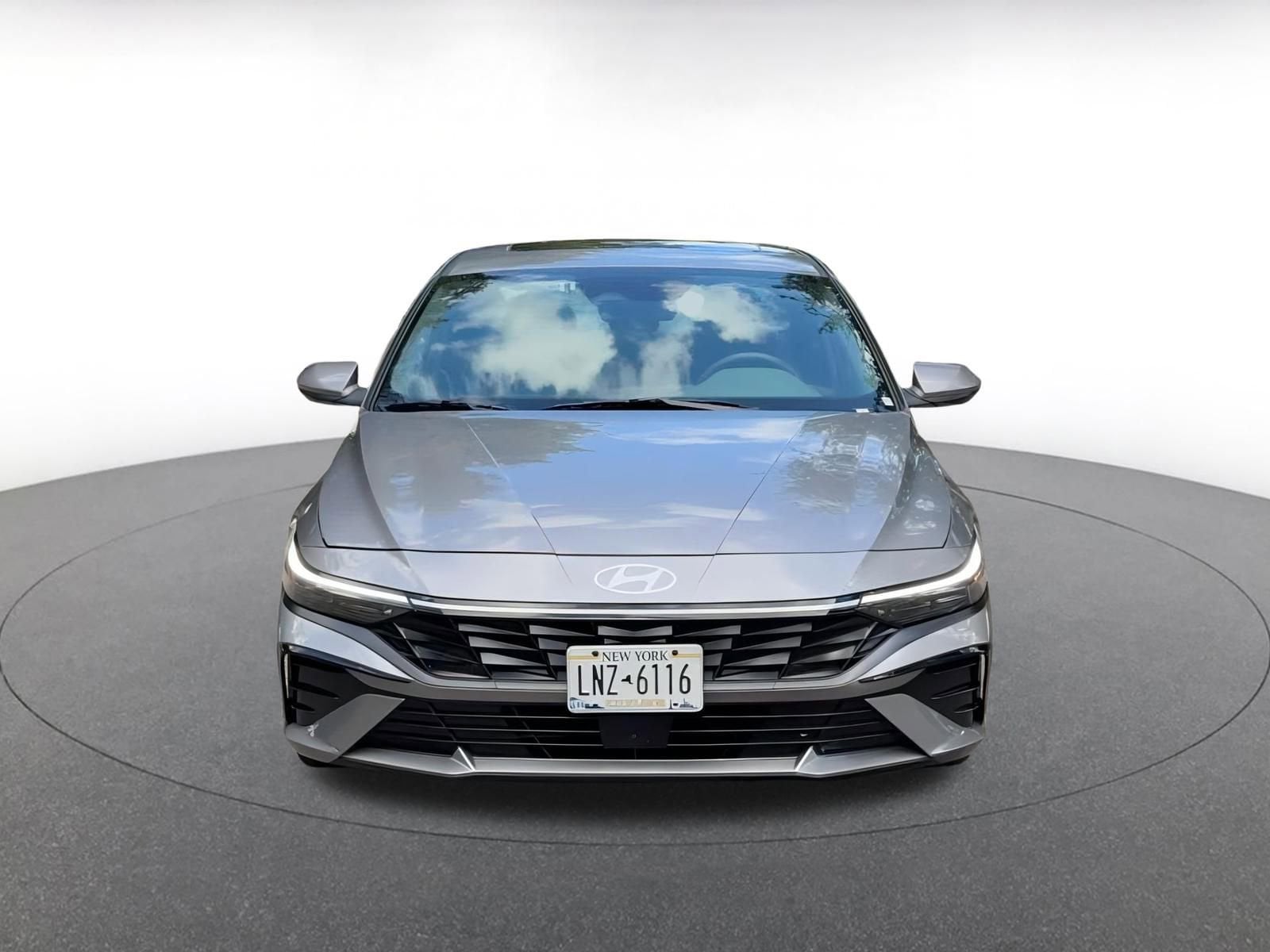 Thumbnail: 2025 Hyundai Elantra - 4