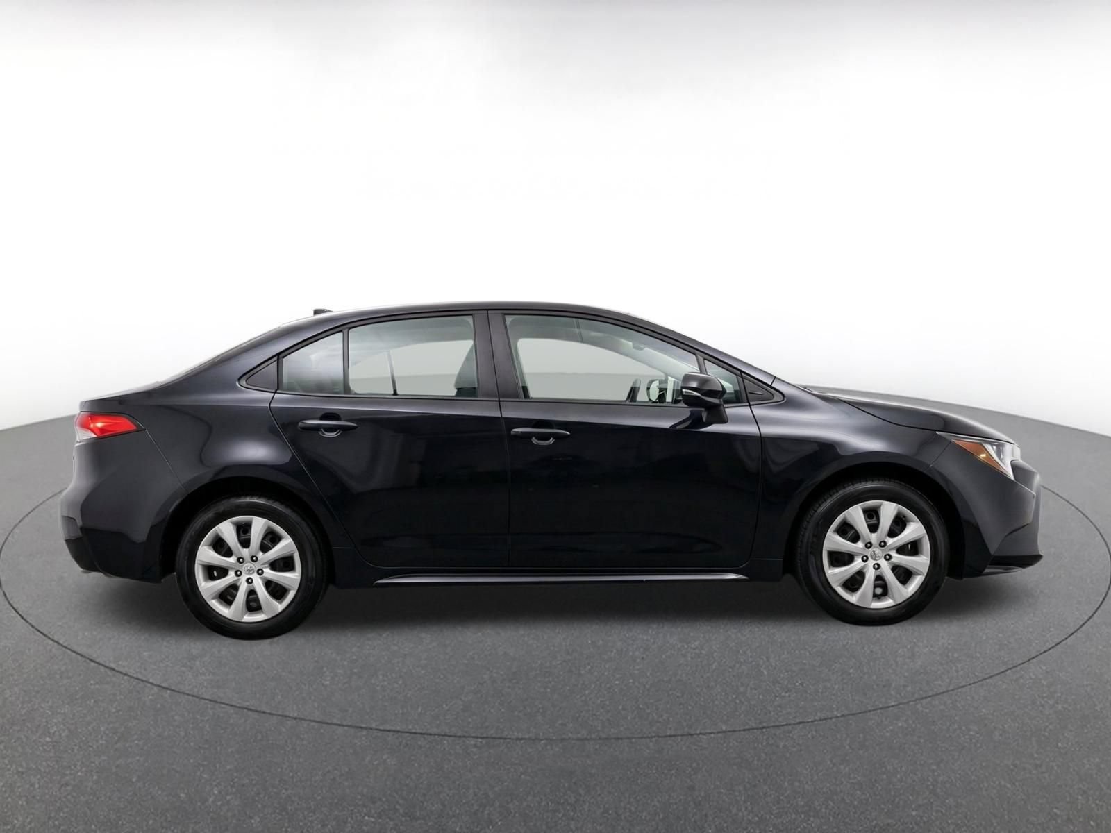 Thumbnail: 2025 Toyota Corolla - 10