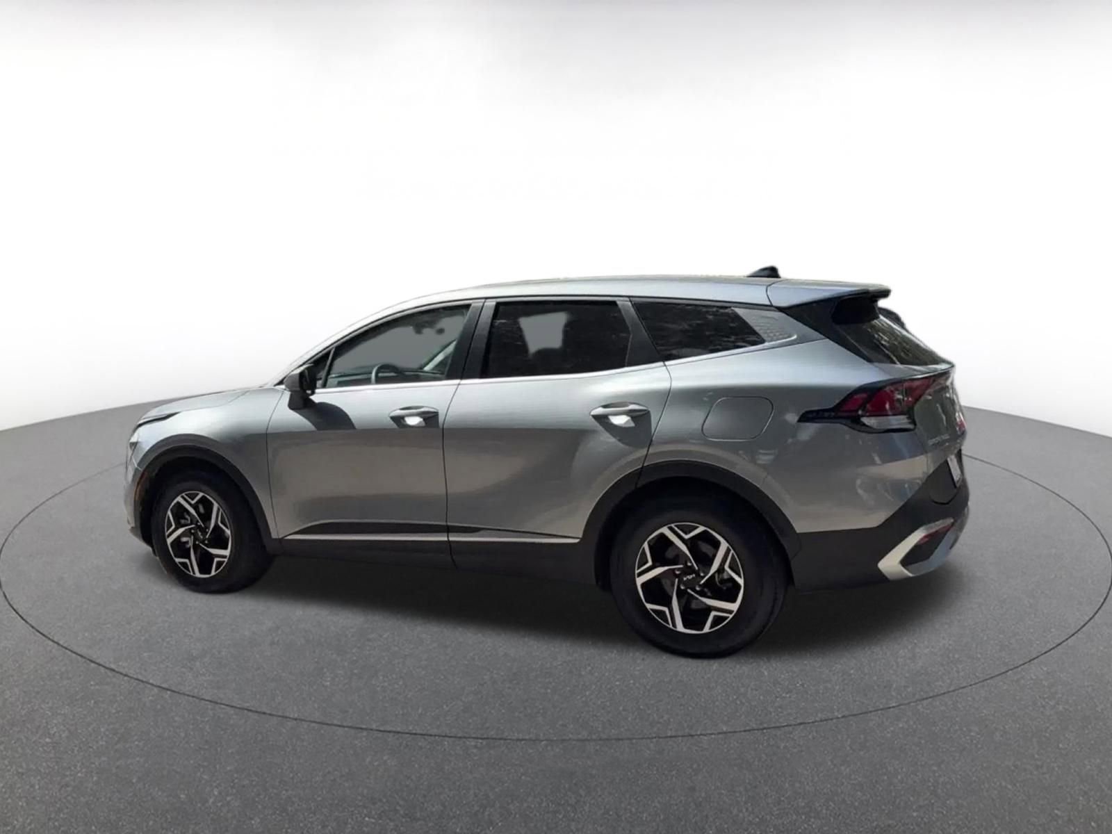 Thumbnail: 2025 Kia Sportage - 10