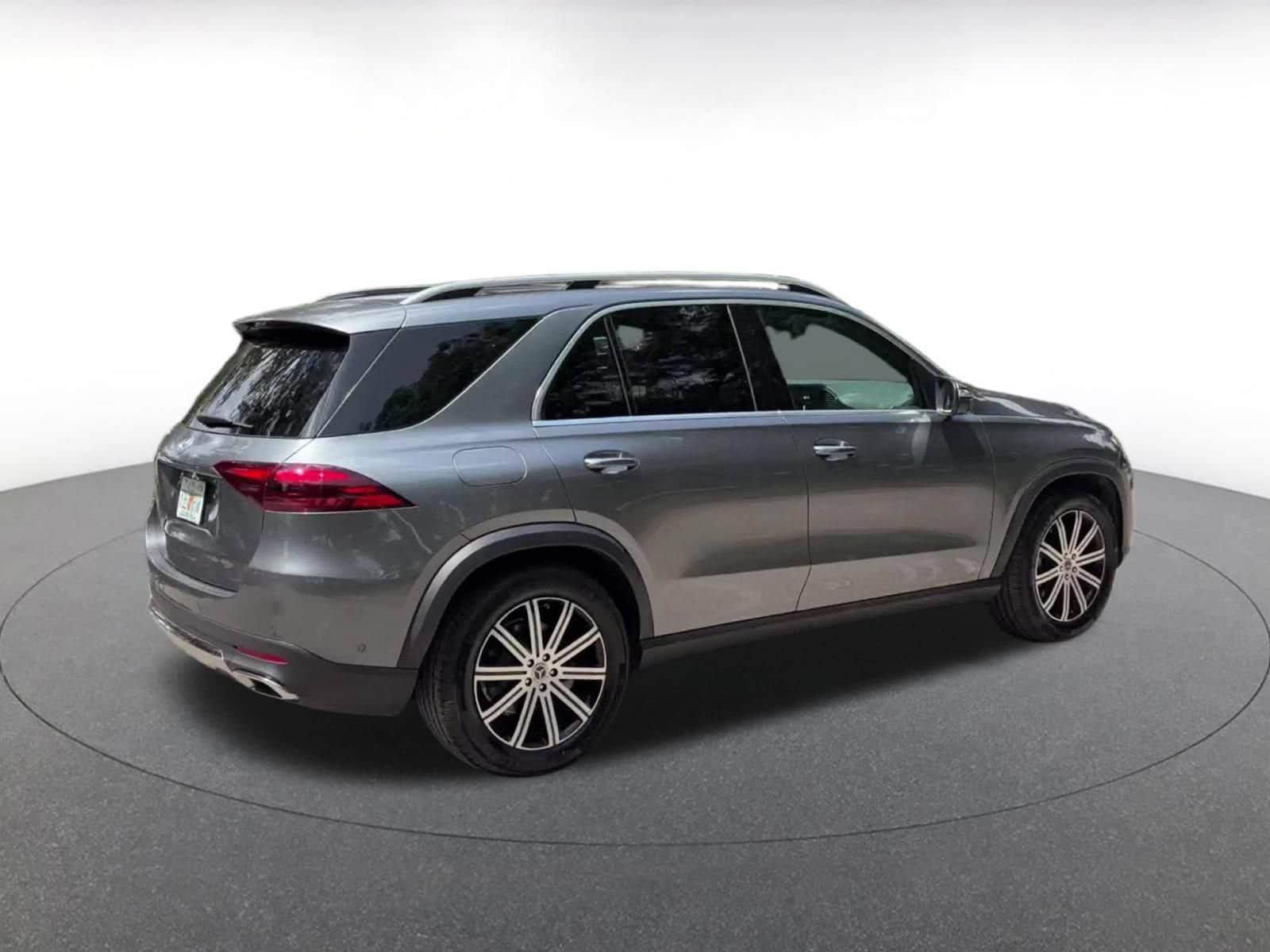 Thumbnail: 2026 Mercedes-Benz GLE - 14