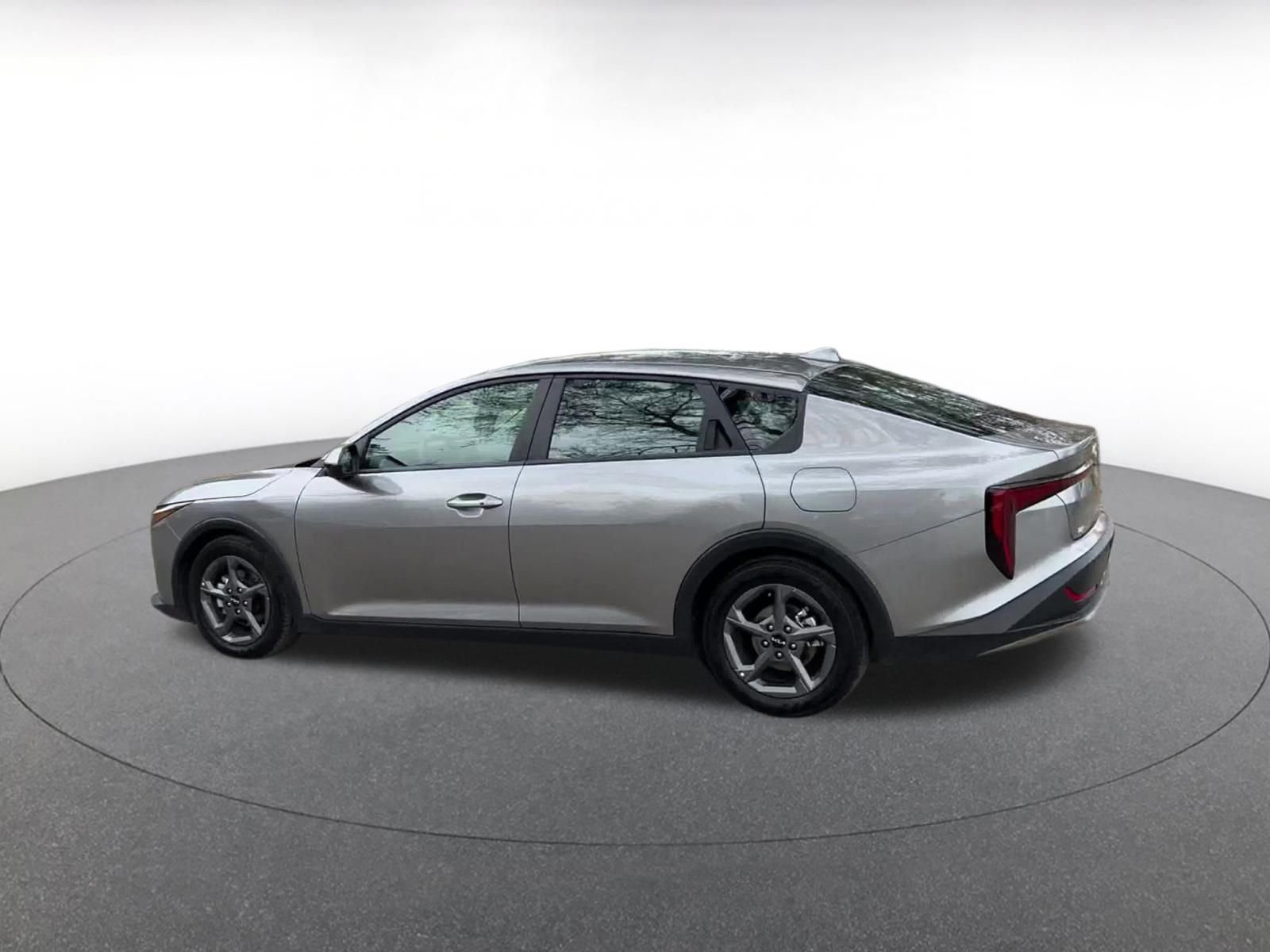 Thumbnail: 2025 Kia K4 - 10