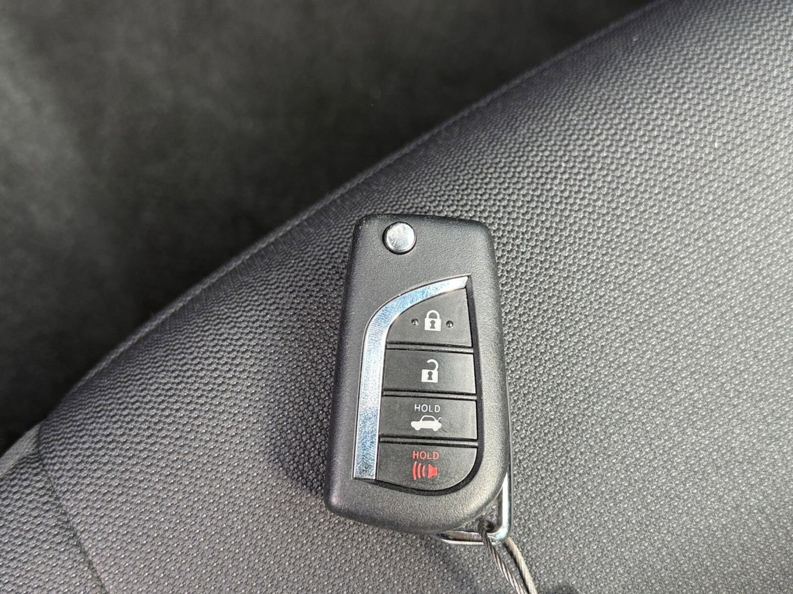 Thumbnail: 2025 Toyota Corolla - 18