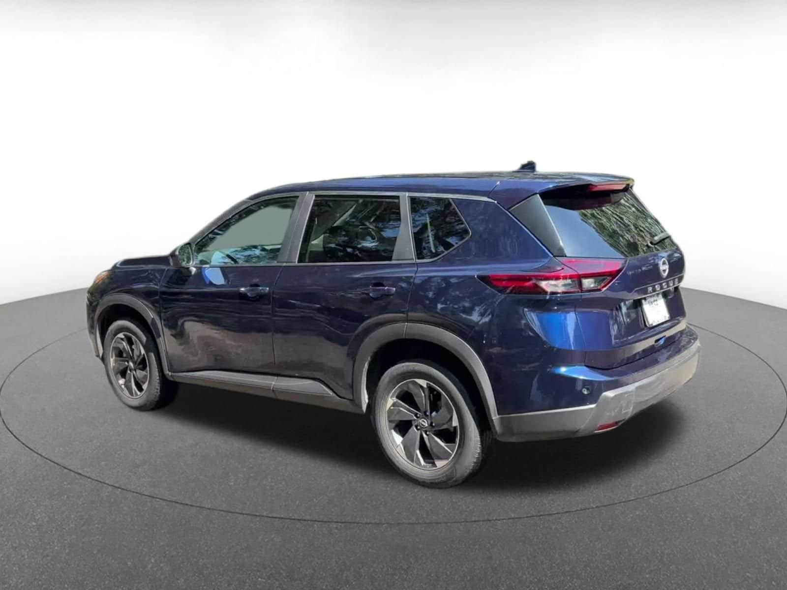 Thumbnail: 2025 Nissan Rogue - 10