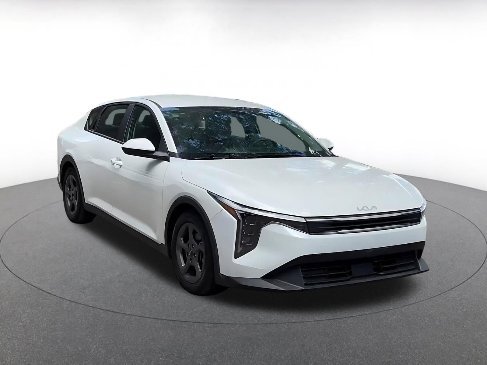 Thumbnail: 2025 Kia K4 - 3