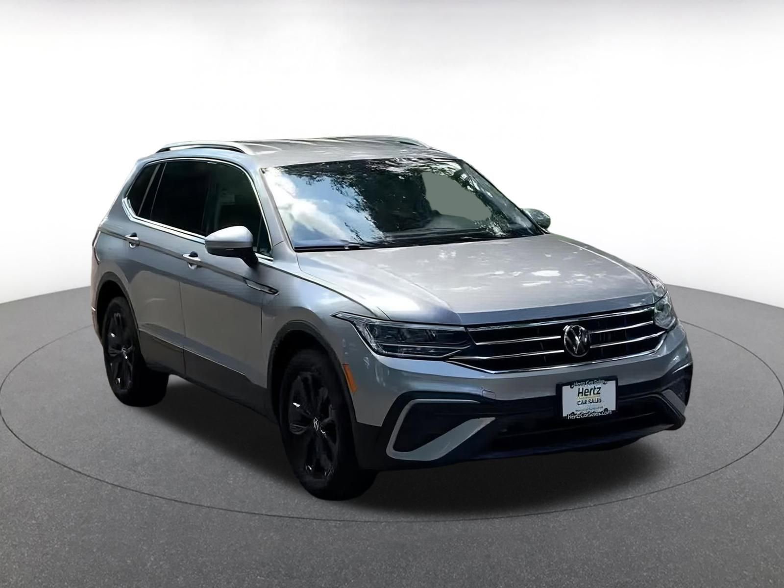 Thumbnail: 2024 Volkswagen Tiguan - 3