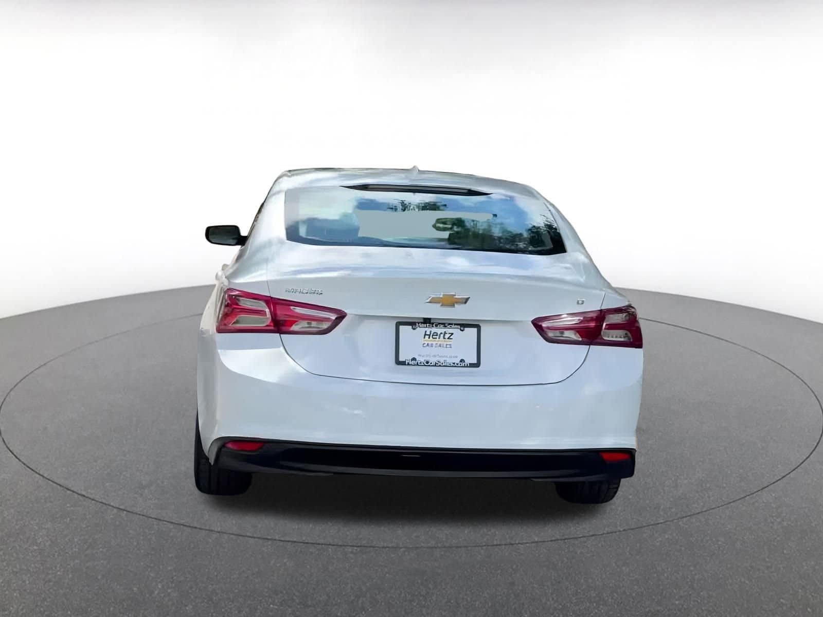 Thumbnail: 2024 Chevrolet Malibu - 12