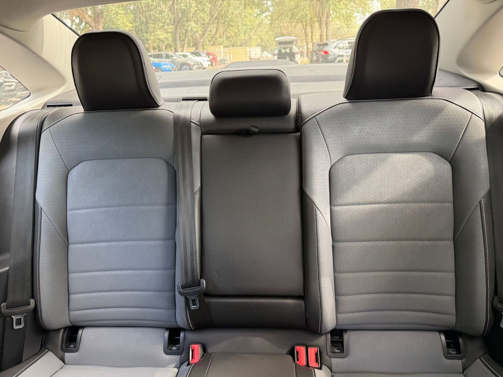 Thumbnail: 2025 Volkswagen Jetta - 32